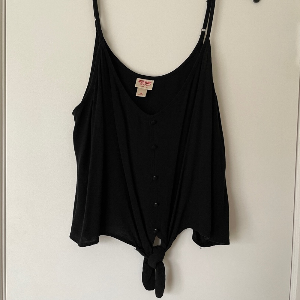 Tie front crop top with button details